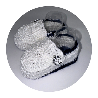 Navy blue &amp; white Knit Shoes