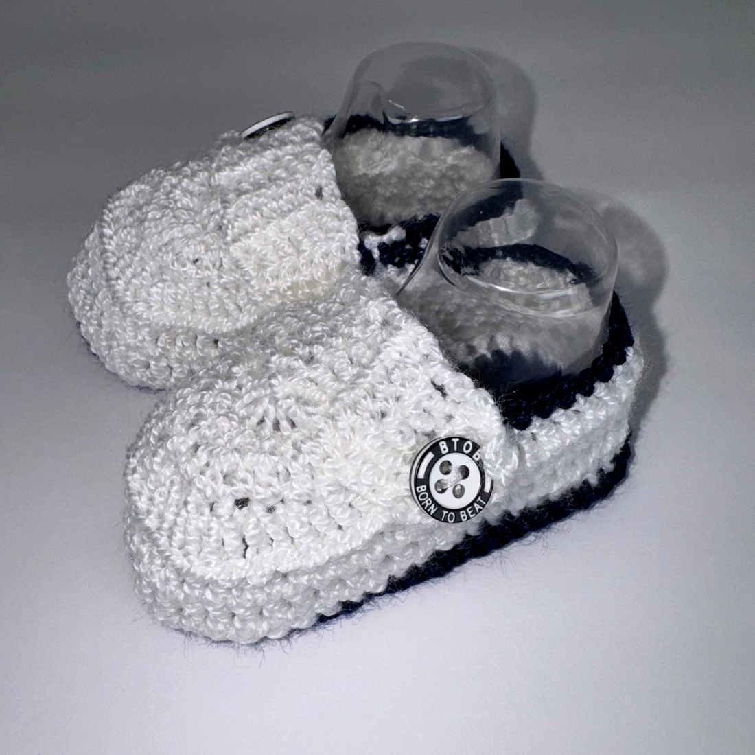 Navy blue & white Knit Shoes