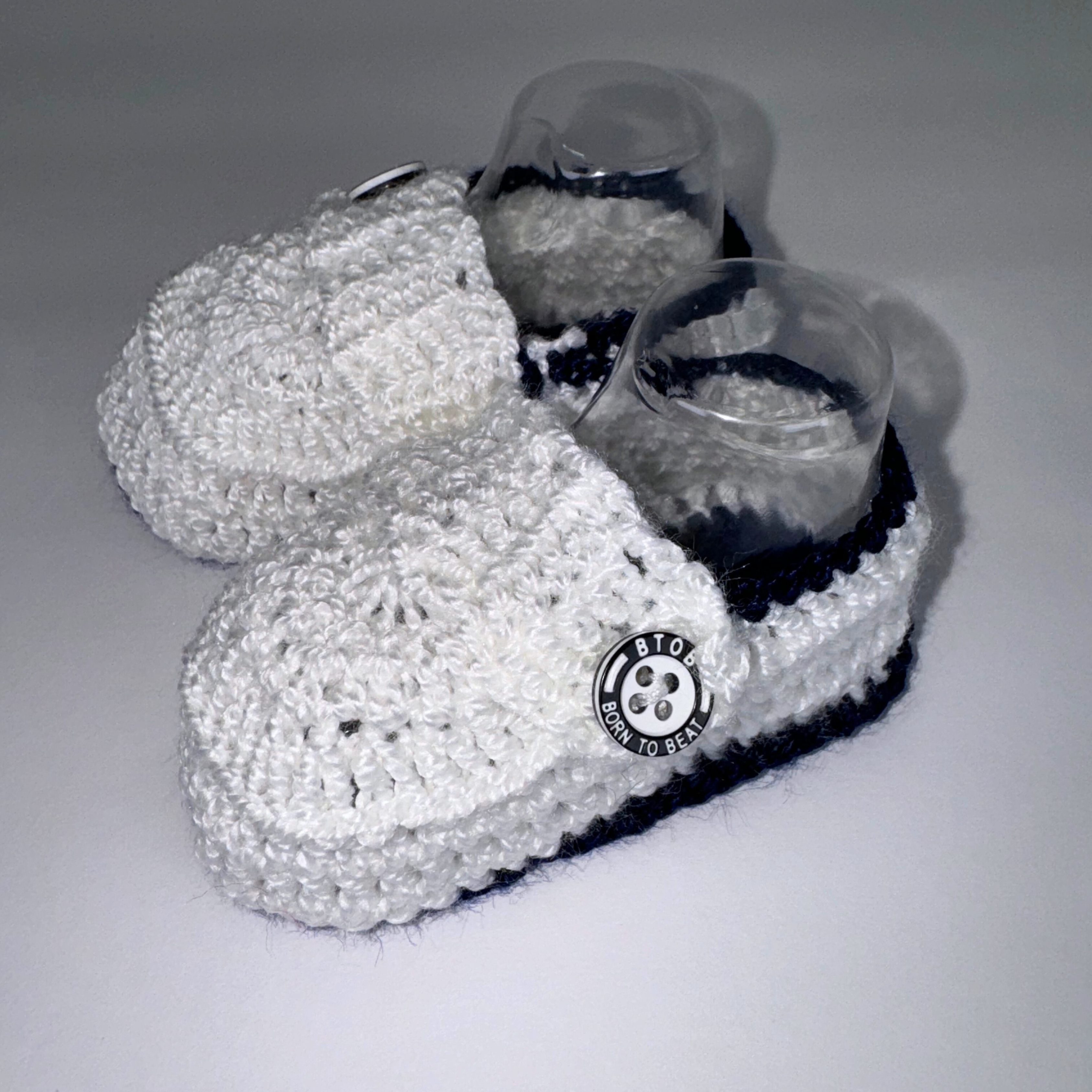 Navy blue &amp; white Knit Shoes